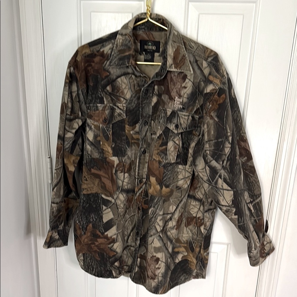 Redhead Bass Pro Shop Camouflage Jacket/Shirt, Button Down 2 Front Pockets